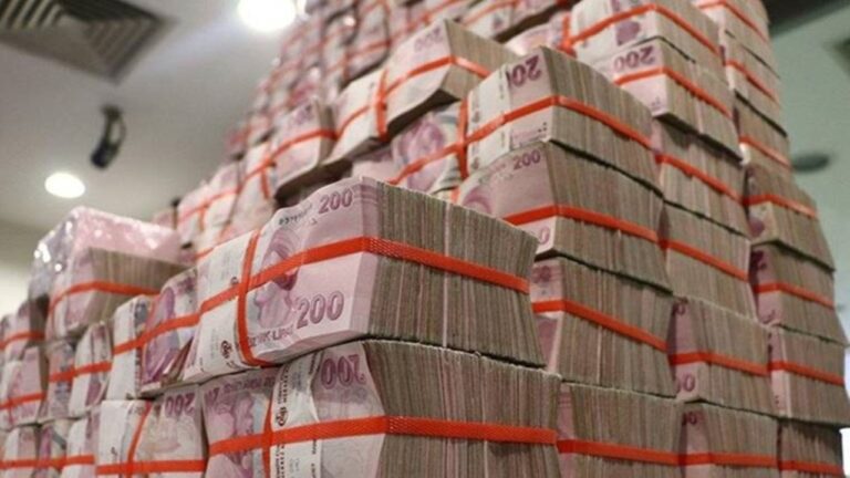 Bankada tutulan para desteleri