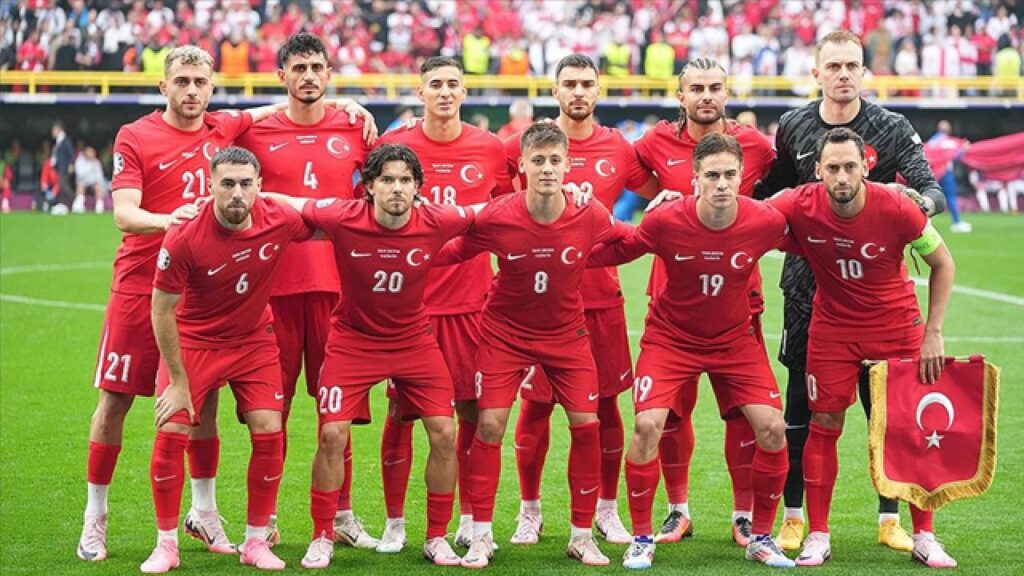 Euro 2024 çeyrek final karşılaşmasında Türkiye ile Hollanda karşı karşıya geliyor. Maç bu akşam 22.00’de başlayacak.